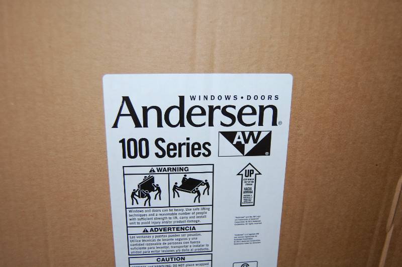 lot 425 image: Anderson 100 Series Window