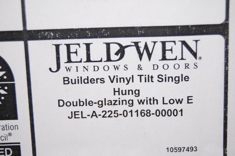 lot 438 image: Jeld Wen Vinyl Clad Sliding Window