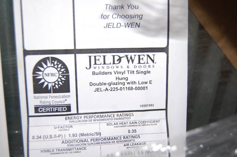 lot 439 image: Jeld Wen Vinyl Clad Sliding Window