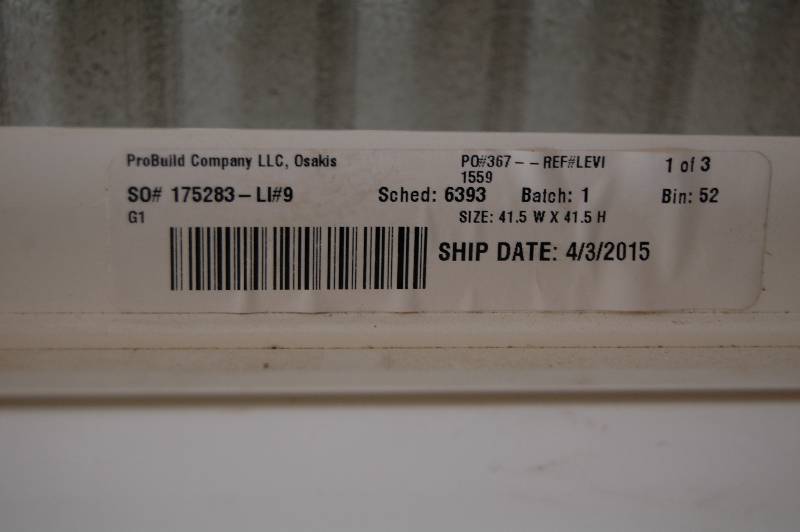 lot 452 image: Vector Single Hung Window