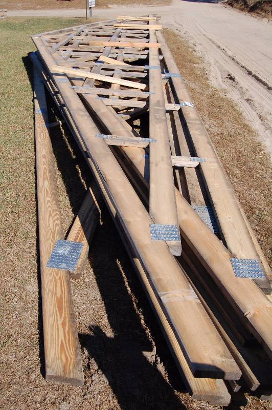 lot 16 image: Roof Trusses