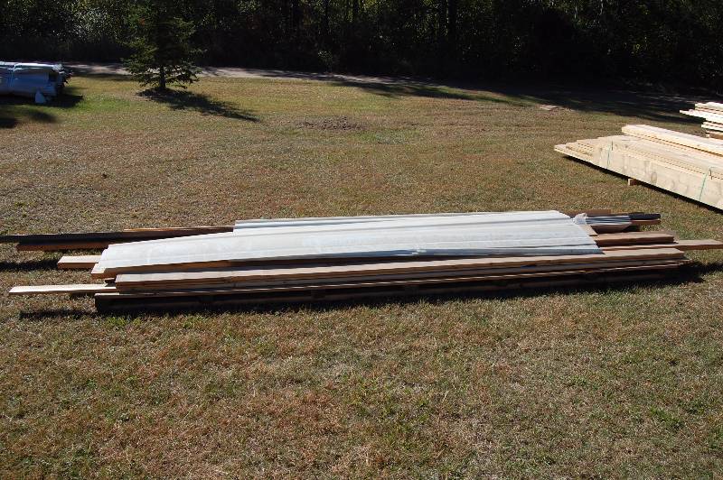 lot 33 image: Lot of Misc Siding