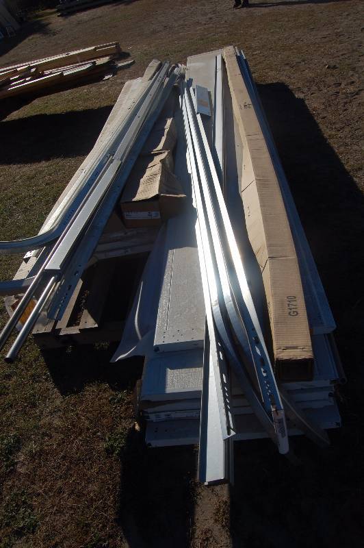 lot 642 image: Steel Insulated Garage Doors