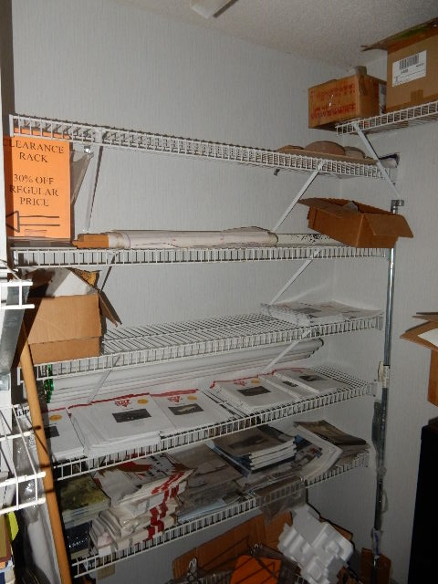 lot 40 image: Heavy White Wire Racking.