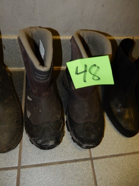 lot 48 image: 3 pair of size 10 boots.. High Rubber Boots, Columbia 12 calf slipons, over shoes high rubbers