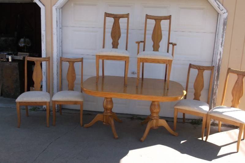 Dinning Room Table