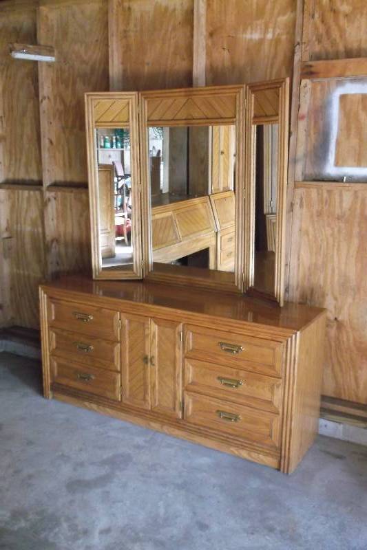 Dresser