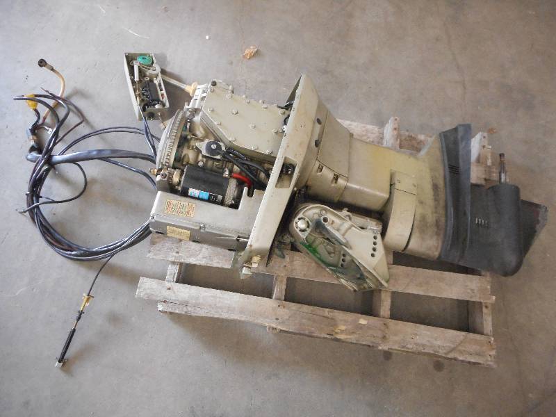 lot 11 image: Evinrude 65HP Short-Shaft Outboard ...