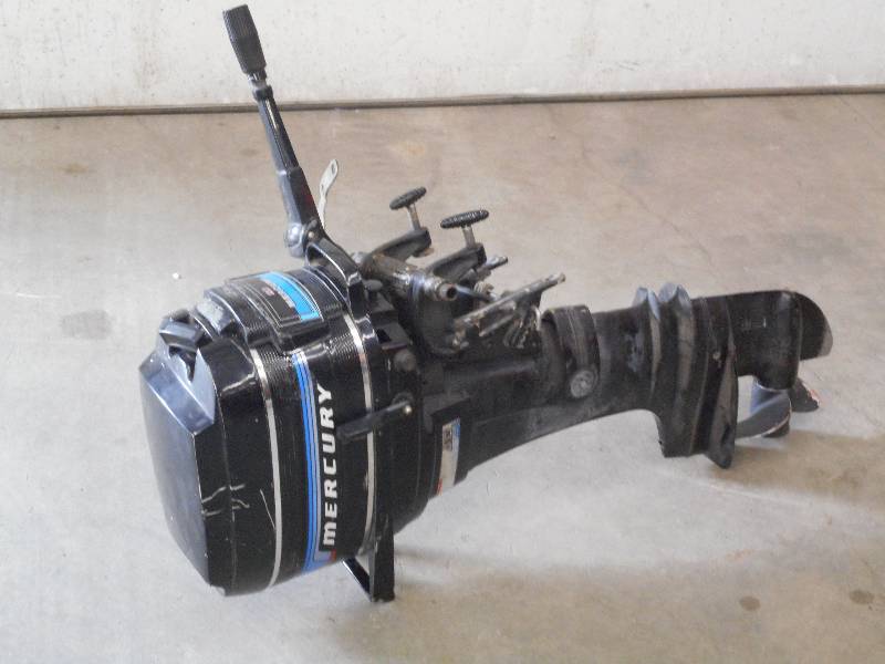 lot 12 image: Mercury 20HP Outboard Motor, Serial...