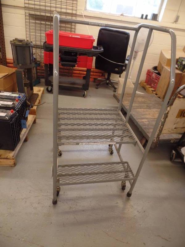 Warehouse Step Unit