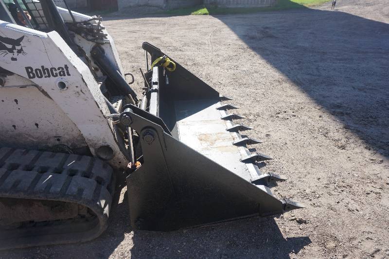 Universal Mount Bobcat Skid Loader Skid Steer 80 4 In 1 Bucket With Teeth