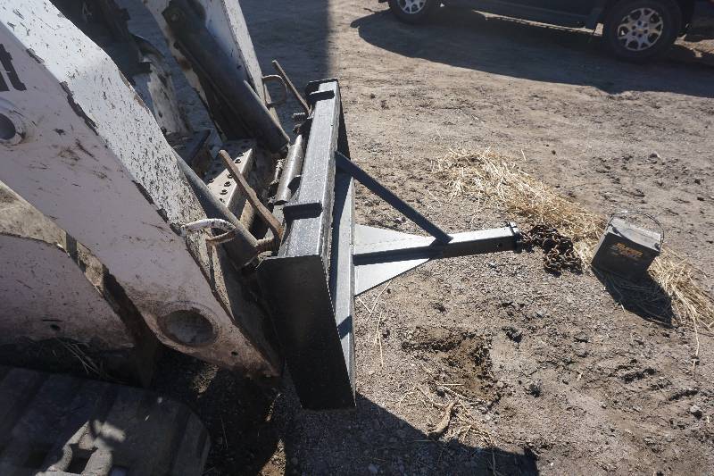 Universal Mount Bobcat Skid Loader Skid Steer Receiver Attachment