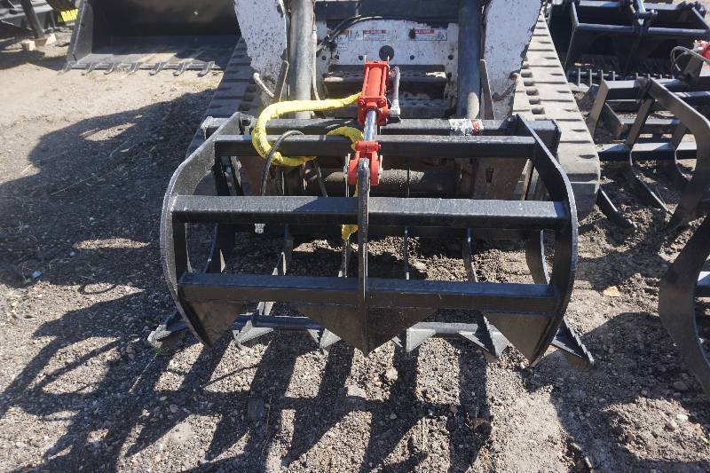 Universal Mount Bobcat Skid Loader Skid Steer 48 Root Grapple Bucket With Hoses & Couplers