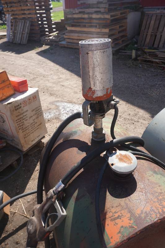 Truck BedTrailer Bed Mount Fuel Tank With 12 V Electric Pump