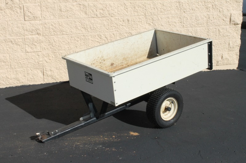 lot 6 image: Agri-Fab Dump Trailer