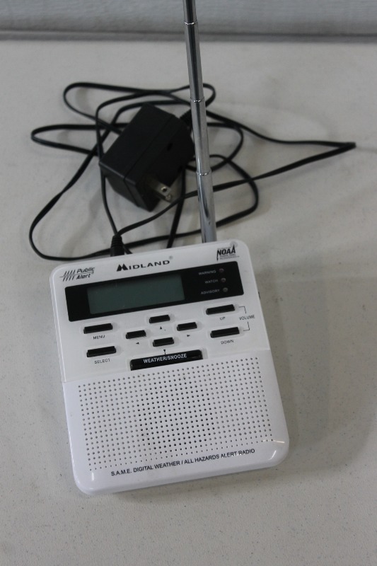 lot 30 image: Weather Radio