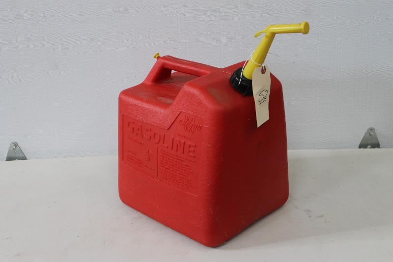 lot 52 image: Plastic Gas Can - 6.0 gal.