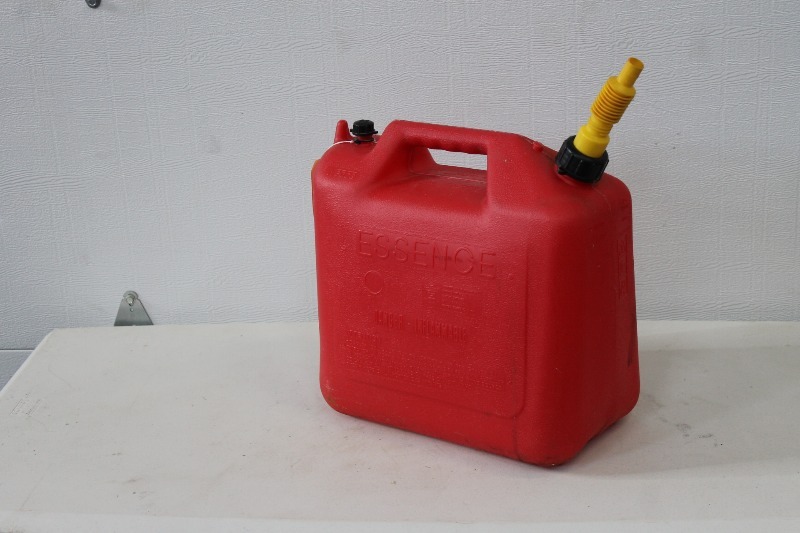 lot 54 image: Plastic Gas Can - 5.0 gal.