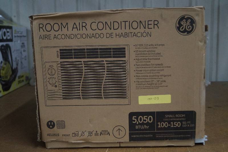 General Electric 5,050 BTU room air conditioner