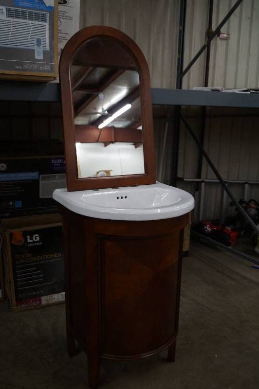 Foremost Laguna 23 vanity combo with mirror