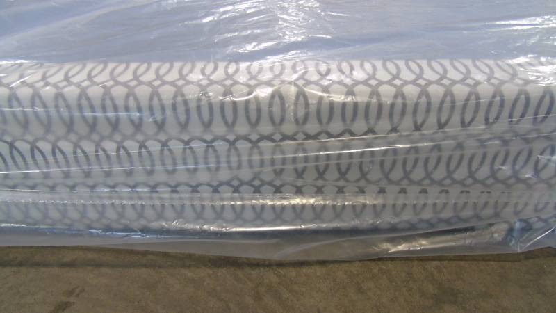 lot 5 image: Aireloom Queen Box Spring