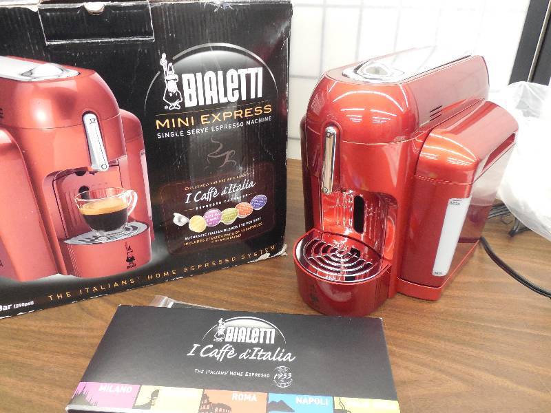 lot 27 image: Bialetti Espresso Machine - Red