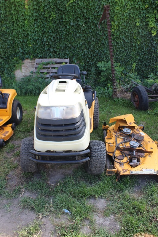 Cub Cadet Riding Lawn  Mower