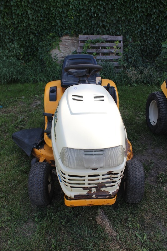 Cub Cadet Riding Lawn Mower