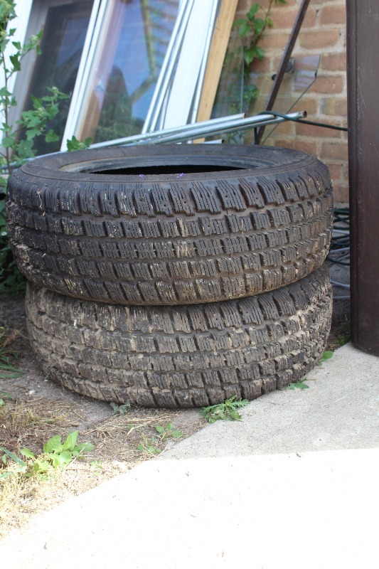Pair of 15 Tires