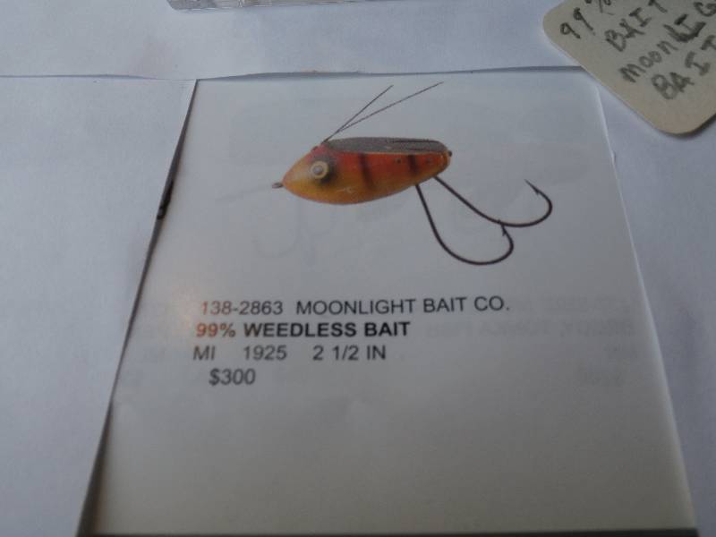 lot 14 image: Moonlight 99% WEEDLESS bait.