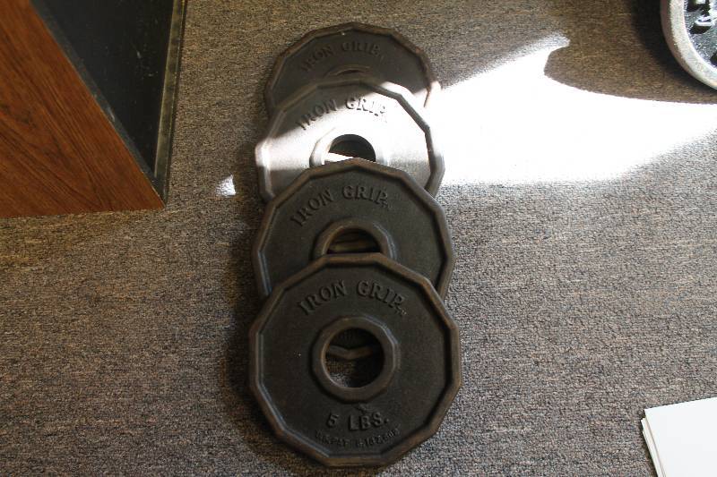 lot 18 image: Plate weights