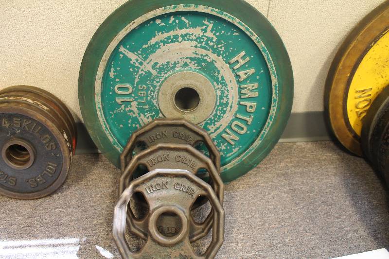 lot 22 image: Plate weights