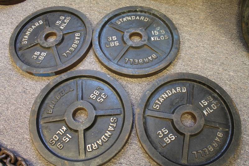 lot 31 image: Plate weights