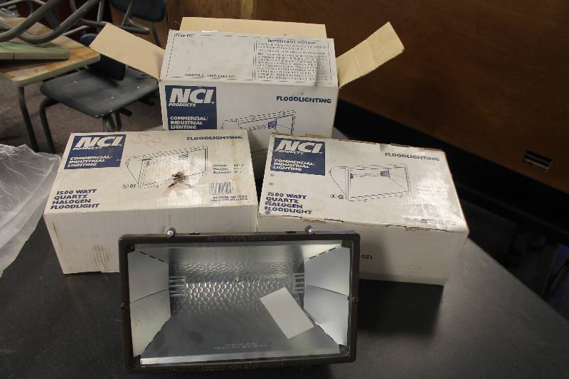 lot 36 image: Flood Lights