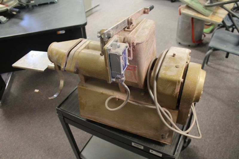 Shimpo Pugmill w/cart Ankeny Schools Surplus 3 KBID