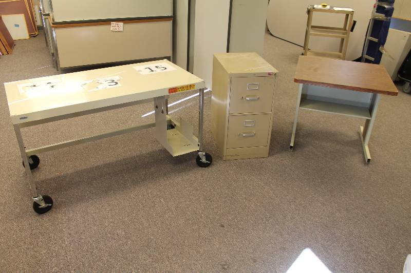 lot 149 image: Misc office furniture