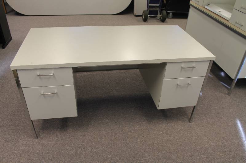 lot 158 image: Teachers Desk