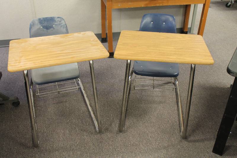 lot 95 image: Student Desks