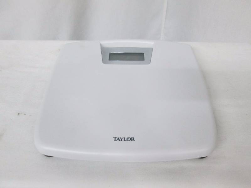 lot 86 image: Taylor Lithium Electronic Digital Bath Scale