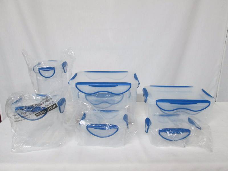 lot 61 image: Hefty Clip Fresh Container Set