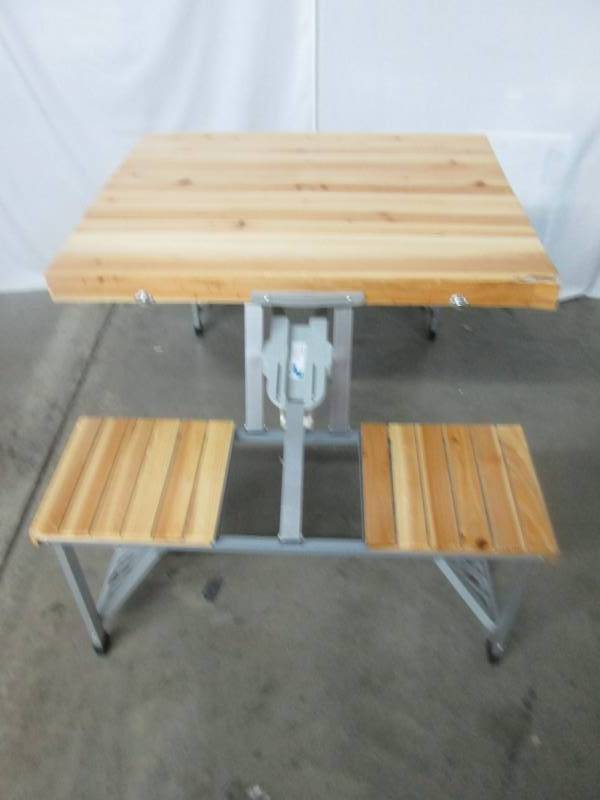 lot 25 image: Leisure Season Portable Folding Picnic Table