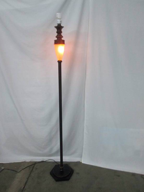 lot 54 image: McLeland Design Floor Lamp with Nightlight