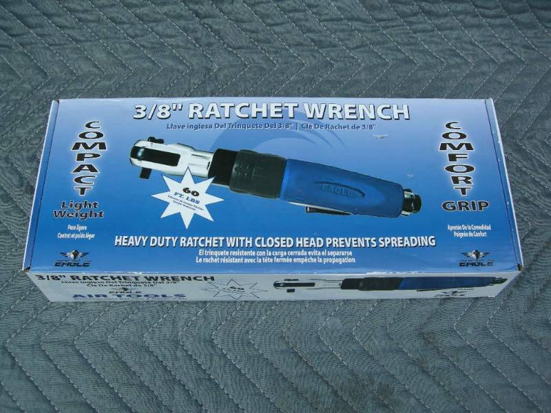 lot 33 image: Eagle Air Tool 38 Ratcheting Wrench