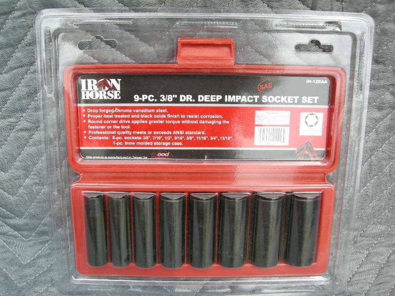 lot 57 image: Iron Horse 12pc Deep Impact Socket Set