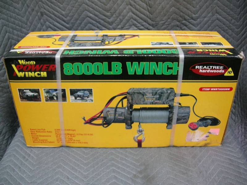lot 71 image: Woods 8000 lb Power Winch