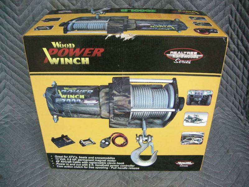 lot 83 image: Wood Power 2000lb Winch