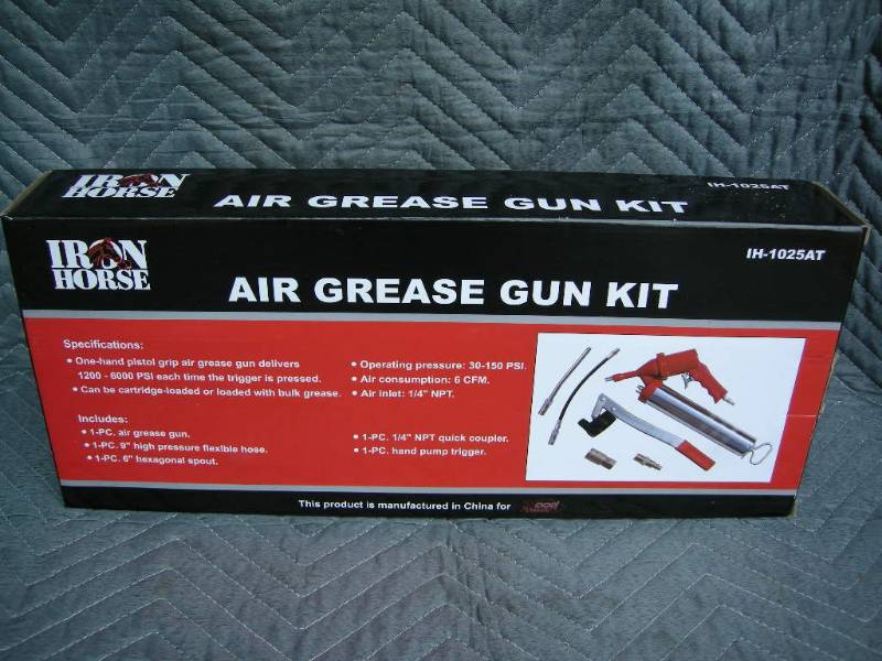 lot 134 image: Iron Horse Air Grease Gun Kit