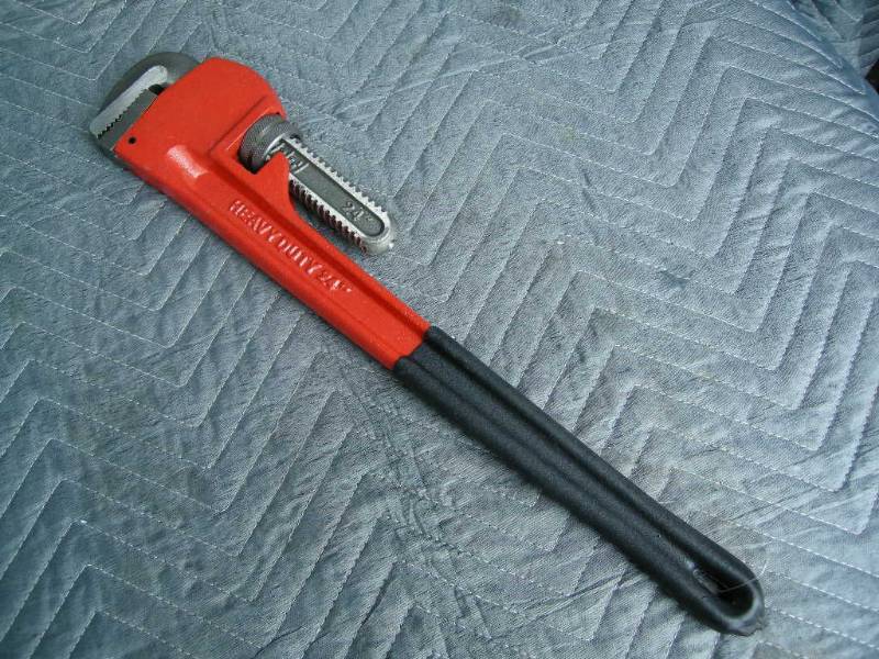 lot 146 image: King 24 Pipe Wrench