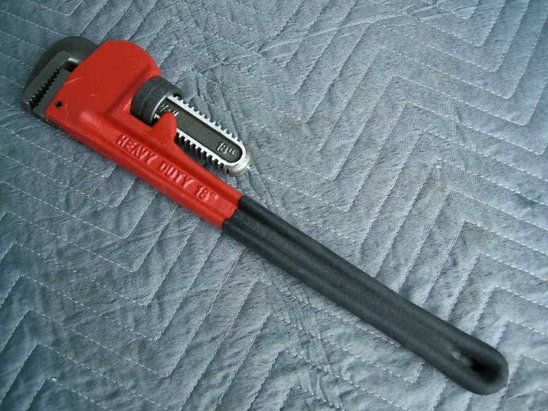lot 147 image: King 18 Pipe Wrench