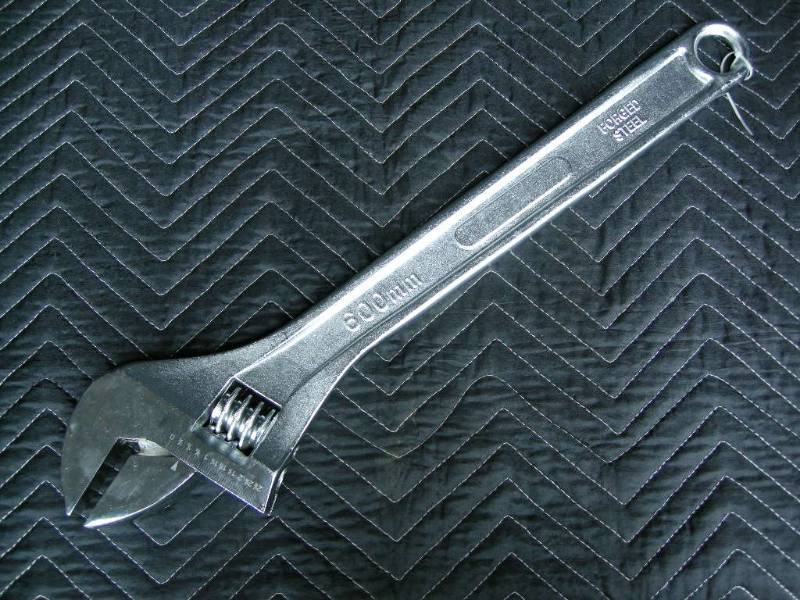 lot 148 image: 24 Adjustable Wrench